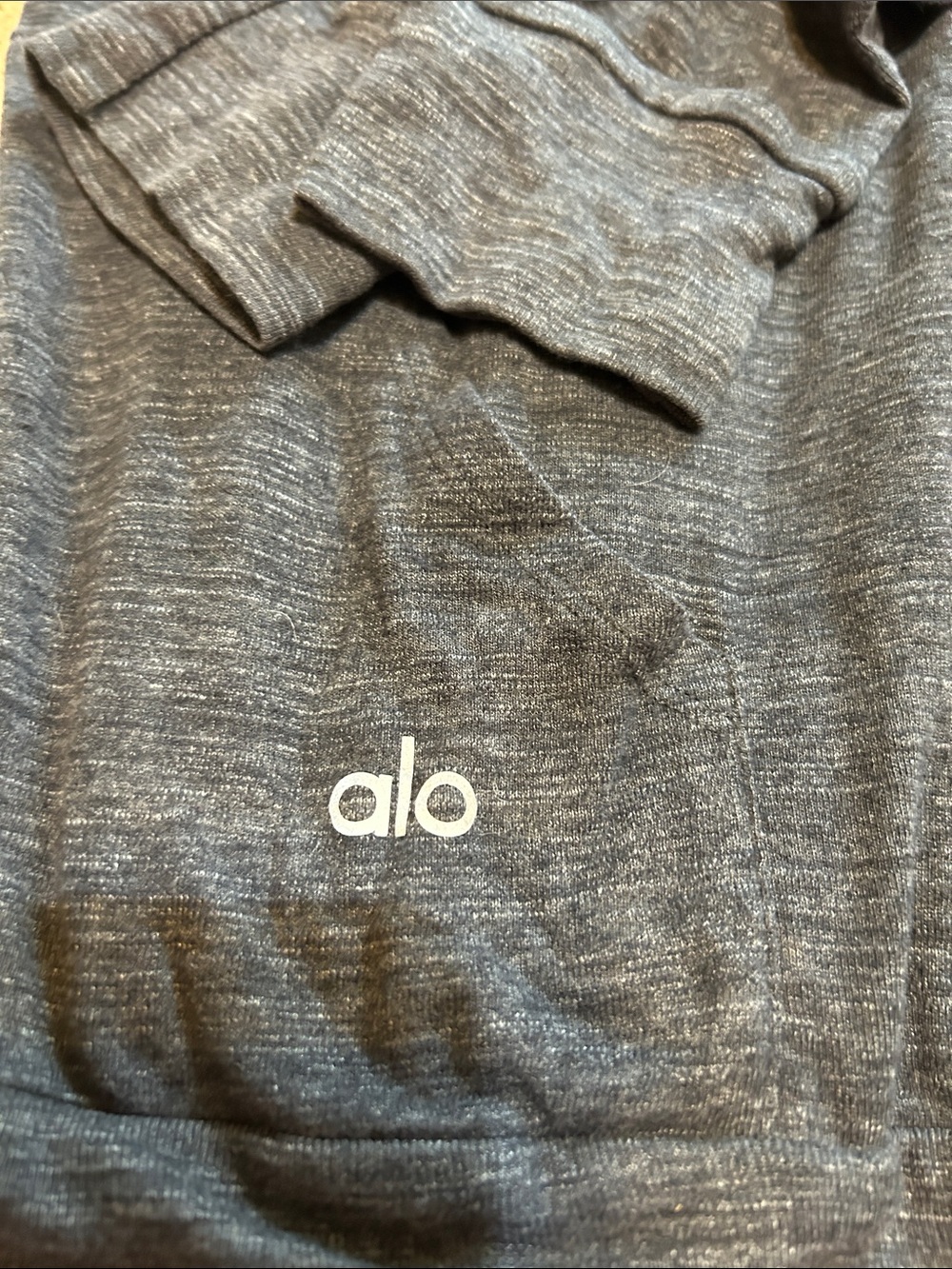 Alo bundle 2 hoodies - Picture 2 of 6